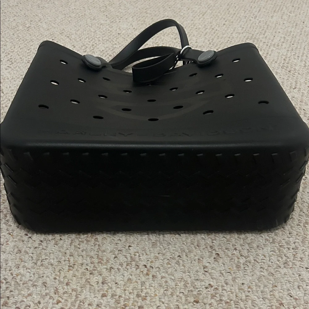 Harley-Davidson Black Perforated Tote Bag - Picture 3 of 5